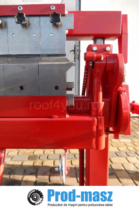 Abkant manual cu segmenti, lungime de lucru 1400 mm/ indoire max 1.5 mm [5]