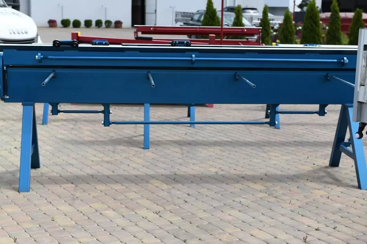 Abkant manual lungime de lucru 3140mm / indoire 1.2mm [6]