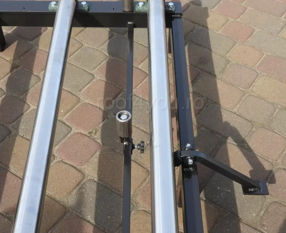 Derulator de tabla, suporta max 1000 kg pentru rola de maxim 1250mm latime [5]