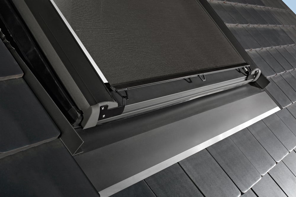 Rulou exterior parasolar ZAR M pentru ferestre mansarda R4, R7 [5]