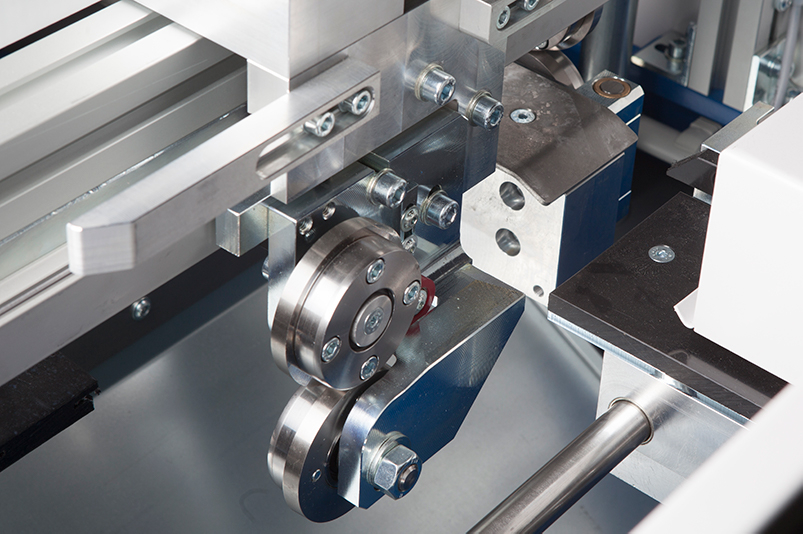 Schlebach SPM 30/80 RSM, masina de profilat h profil 25mm, masurare electronica, taiere transversala actionata de motor [2]