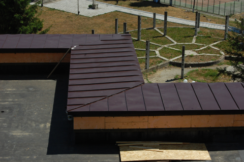 - Proiecte Roof4you - Invelitoare otel prevopsit RAL 8019