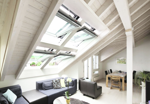 Ferestre Designo R69P cu deschidere mediana, electrica, PVC [1]