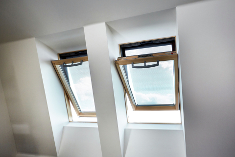 Ferestre Q43C 066/118, cu deschidere mediana, manuala, lemn [3]