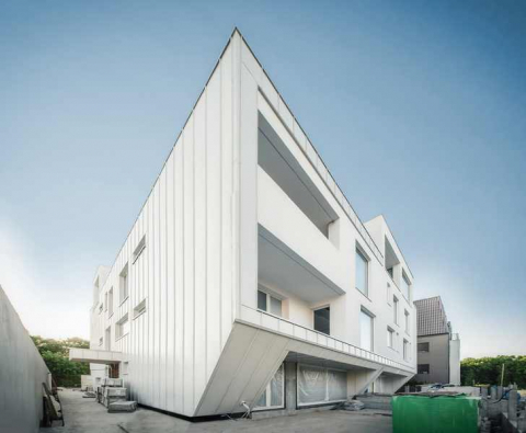 - Proiecte Roof4you - Fatada si invelitoare aluminiu prevopsit RAL 9010