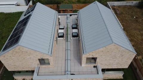 - Proiecte Roof4you - Invelitoare aluminiu prevopsit RAL 9006
