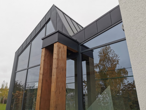 Invelitoare aluminiu prevopsit RAL 7016 + RAL 9010 [1]