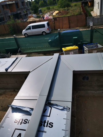 - Proiecte Roof4you - Atice aluminiu prevopsit RAL 9006