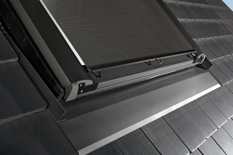 Rulou exterior parasolar ZAR M pentru ferestre mansarda R4, R7 [4]