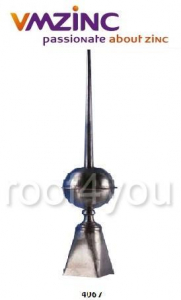 - Ornamente invelitori - Terminal standard VMZINC, inaltime totala 1000 mm, baza 135 x 135 mm, inaltime baza 185 mm, diamentru baza Ø 80, diametru tija Ø 18 mm, diametru bila Ø 160 mm, Model 4067