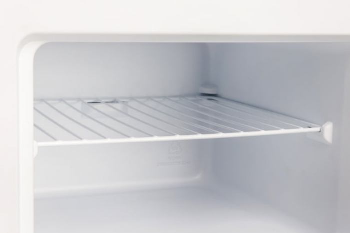 Frigider cu 2 usi, congelator, lumina LED, capacitate 204 L, 4 rafturi sticla, inaltime 1.43m, inox, VIVAX [3]