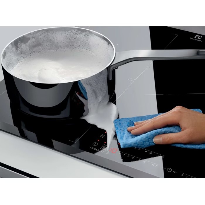 Plită incorporabilă Electrolux KGG6456K, Gaz pe Sticlă, 4 Arzătoare, WOK 4 kW, Speed Burner, Aprindere Electrică, Grătare Fontă, 60 cm, Negru. [13]