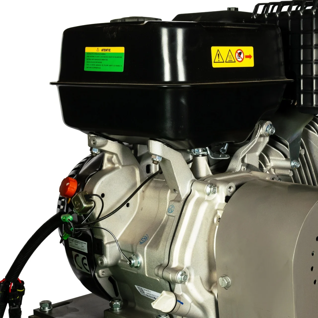 Tocator de crengi, benzina, diametru Ø150mm, carlig de remorcare, 15 Cp, 420 Cc, 25m3/h, 3600 Rpm, pentru rumegus, Micul Fermier [10]