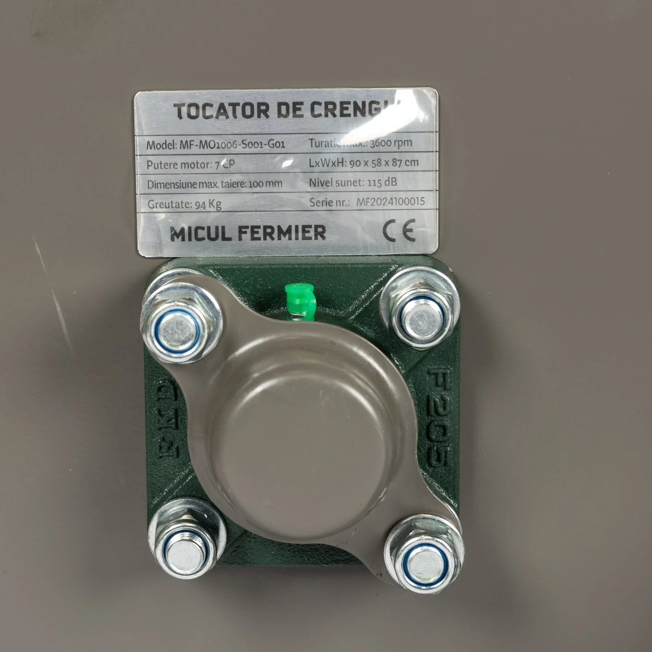 Tocator de crengi, benzina, motor 4 timpi, diametru Ø100mm, 7 Cp, 3600 Rpm, pentru rumegus, Micul Fermier [11]