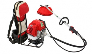 Motocoase Benzina & Motocoase de Umar - Motocositoare cu prindere tip rucsac BC430KF-2 3.5KW 4.76CP, 7 accesorii, tija flexibila, 2 timpi, GF-1550