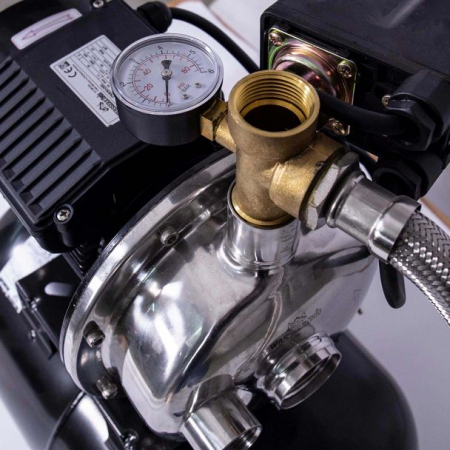 Hidrofor cu pompa de mare adancime Wasserkonig, putere 1200 W, debit 2640 l/h, inaltime refulare 36 m, aspiratie 30 m, vas de expansiune 50 litri [5]