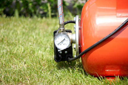 Hidrofor cu vas 24 L, conexiune 1" tol, 3 mc/h, bobinaj cupru, 230V, autojet 100B, 750W, absorbtie 9m, refulare 48m, GMAX [1]