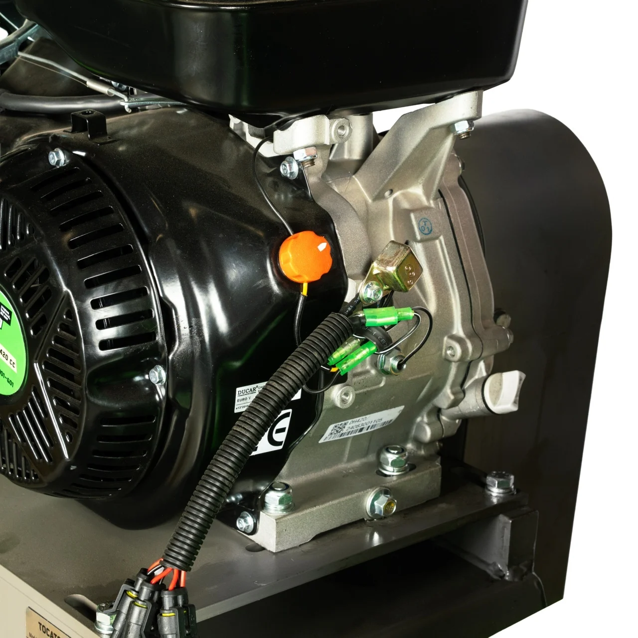 Tocator de crengi, benzina, diametru Ø150mm, carlig de remorcare, 15 Cp, 420 Cc, 25m3/h, 3600 Rpm, pentru rumegus, Micul Fermier [6]