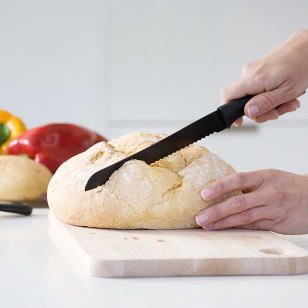 Set 6 cutite profesionale din titan pentru bucatarie plus decojitor fructe/legume, Cecotec, lama cu terminatie ceramica, maner carbon, negru [5]