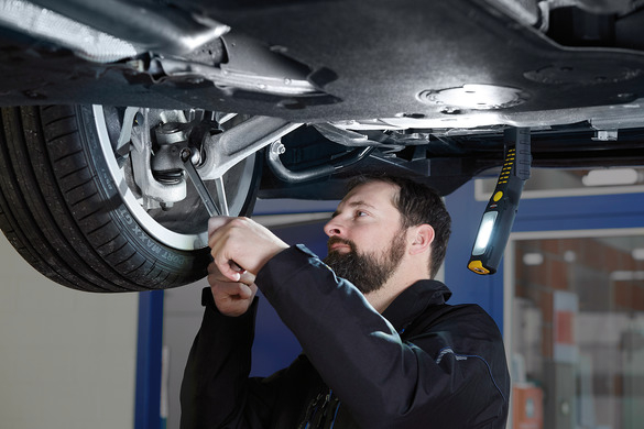 Lanterna de Lucru LED Brennenstuhl Multifunctionala, 300 Lumeni, Reincarcabila, Sistem de agatare, Magneti puternici, functionare 10 ore [6]