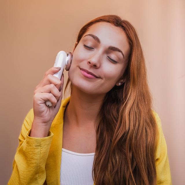 Aparat Pentru Tratament Facial si Intinerirea Pielii Cecotec Bamba FaceCare LightSonic , Masaj facial, EMS, Lumina albastra si rosie [7]