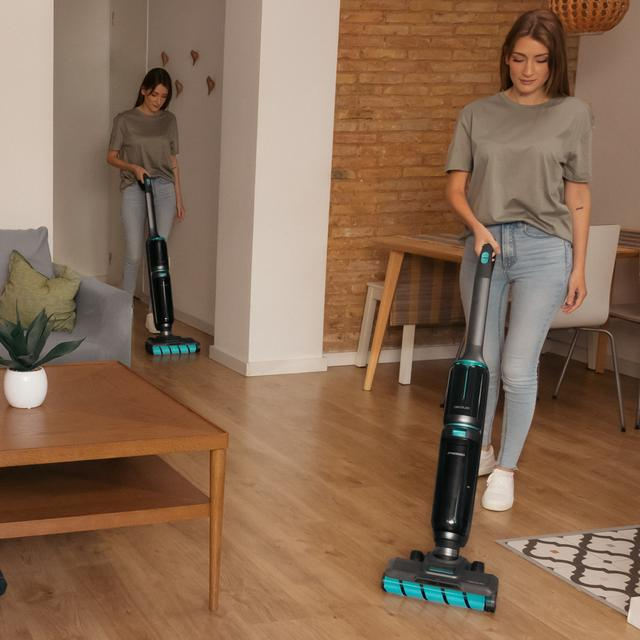 Aspirator vertical cu functie mop Cecotec FreeGo Wash&Vacuum Spray, 250W, Autonomie 30minute, 2 rezervoare, Baza cu autocuratare [7]