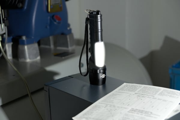 Lanterna LED Brennenstuhl LuxPremium THL 300, Acumulator reincarcabil, CREE-LED, 360lm, 200m, lumina rosie [6]