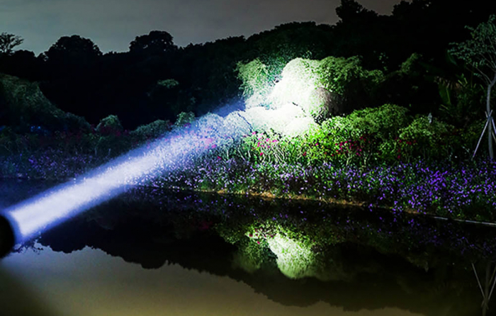 Lanterna LED Superfire R3, 2000lm, 280M, incarcare USB, 36W [6]