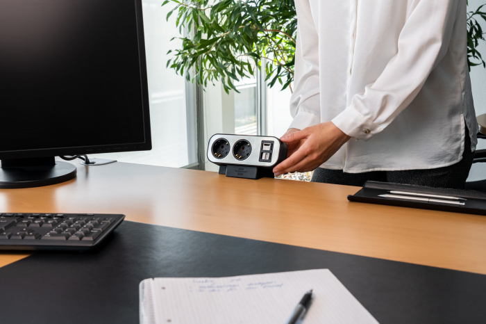 Prelungitor pentru birou Brennenstuhl estilo Duplex Desktop, 10 prize, 2X Module Keystone, 2m [8]