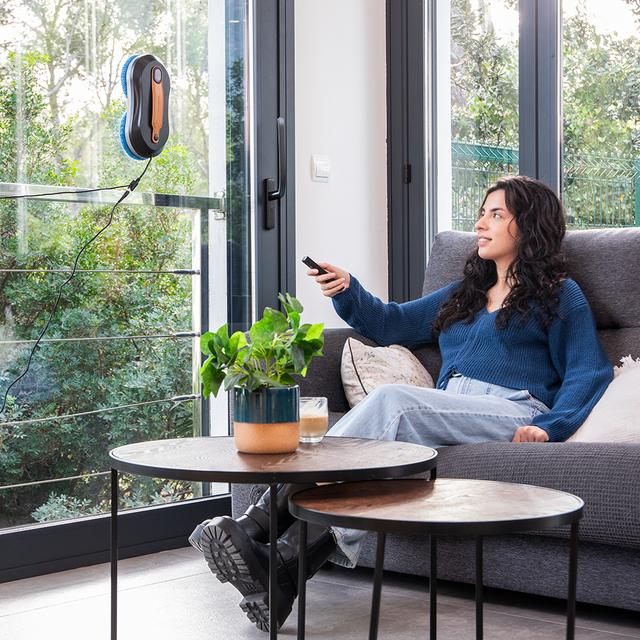 Robot curatare geamuri cu pulverizator Cecotec Windroid W10 DoubleSpray, 3 in 1, 4 moduri, Control telecomanda si aplicatie, 12 mopuri incluse [5]