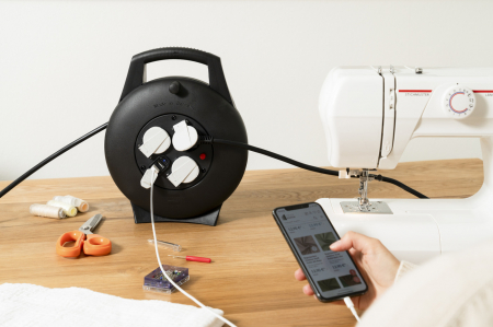 Prelungitor cu tambur Brennenstuhl Vario Line, 3 prize, 2 USB, 10m, H05VV-F 3G1,5 [4]