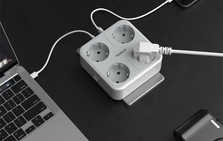 Adaptor priza Tessan TS-302-DE-C, 4 prize, 2 X USB-A, 1X USB-C, 10A [3]