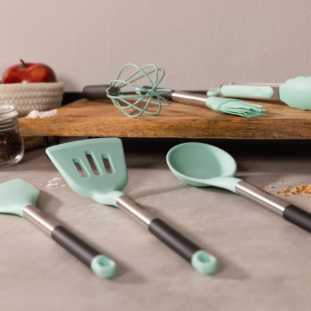Set 9 ustensile Cecotec Polka Experience de bucatarie din silicon termorezistent , maner din Inox, albastru pastel [1]