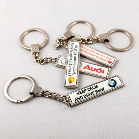 Port document și breloc auto personalizat cu număr de înmatriculare [9]