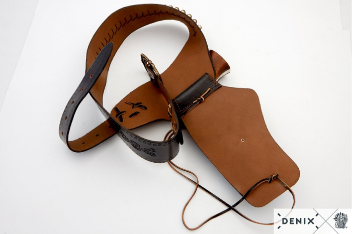 Centură de cowboy cu cartușe și un toc [3]