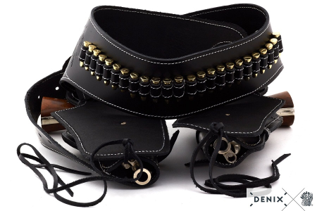 Centură de cowboy cu cartușe și două tocuri [2]