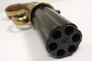 Pistol cu 6 țevi [1]