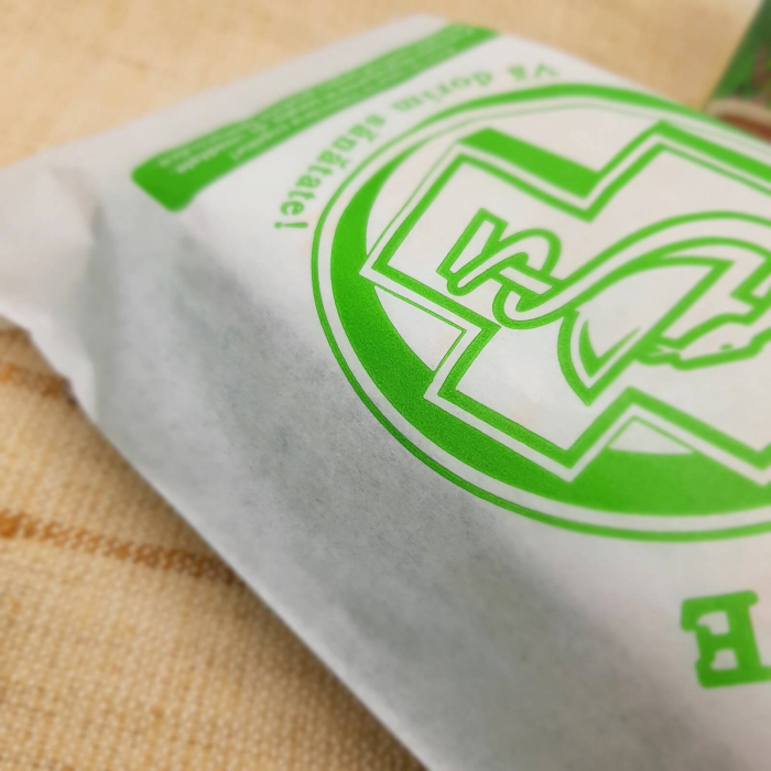 Pungi din hartie albe model cruce verde 12x19 cm pentru Farmacie [4]