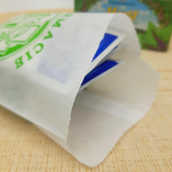 Pungi din hartie albe model cruce verde 12x19 cm pentru Farmacie [3]