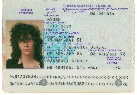 pasaportul lui Joey Ramone - Safe Albums