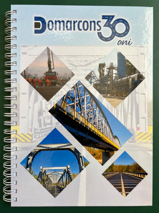 Agenda A4 nedatata 100% personalizata, cu spira [6]