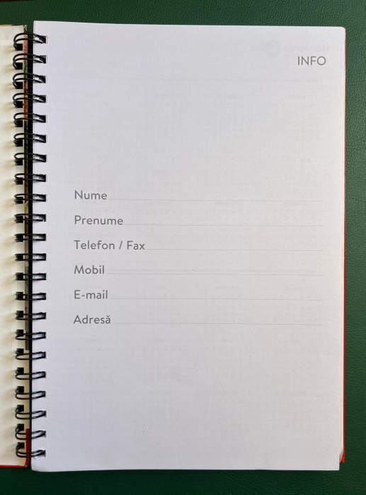 Agenda A4 nedatata 100% personalizata, cu spira [15]