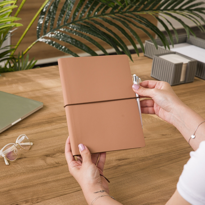 Agenda autodatata EcoLeather 16 x 22 [2]