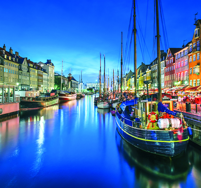Calendar de perete Europe by Night, CT [9]