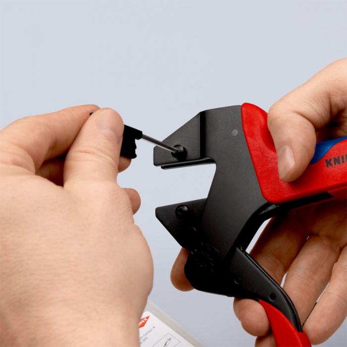 Crimping pliers for exchangeable crimping dies, high precision, click mechanism, photovoltaic panel installations KNIPEX 97 43 200 A [5]