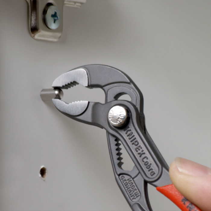 KNIPEX Cobra, 150 mm adjustable pliers for installers, parrot pliers, self-locking device, red handle sleeves, alligator pliers, 87 01 150 [7]