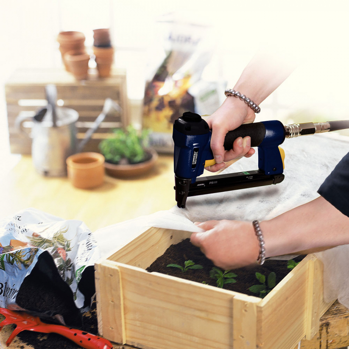 Rapid Pneumatic Staple Gun PS111 staples 140/6-16mm, 300 pcs 140/10mm staples, hex wrench, 3 pneumatic fittings, 2 year quarantee, 5000052-big
