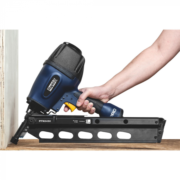 Masina de batut cuie in banda PRO PFN3490 kit, pneumatica, cuie 34/50-90mm, magazie capse inclinata 34⁰, tragaci secvential, duza evacuare reglabila 360⁰, 2 ani garantie 5000791 [11]