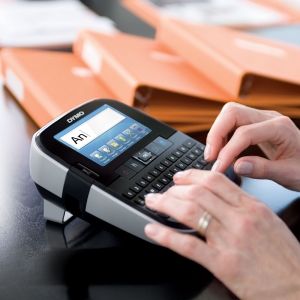 Aparat de etichetat (imprimanta etichete) Dymo LabelManager 500TS, QWERTY, (touchscreen), S0946410, 9464106