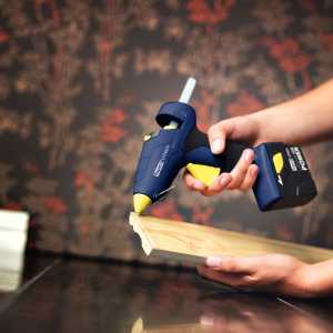 Rapid BGX300 Li-Ion Cordless Glue Gun, 12mm glue stick, 30W, output 250 g/h, Li-Ion battery included 403030733